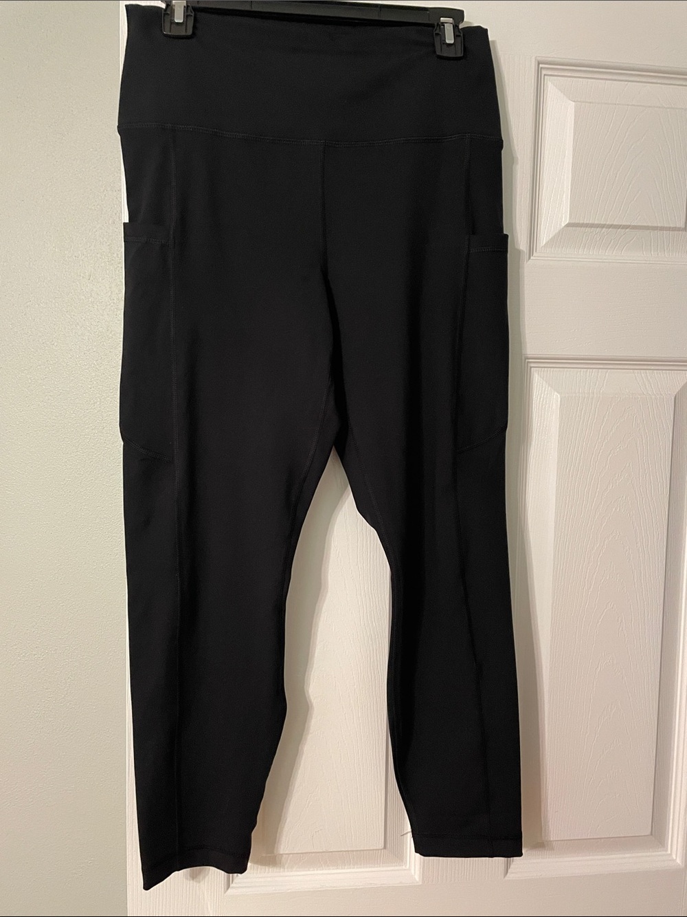 YOGALICIOUS Lux Lenox Ankle Tight with 2 side pockets and high waistband